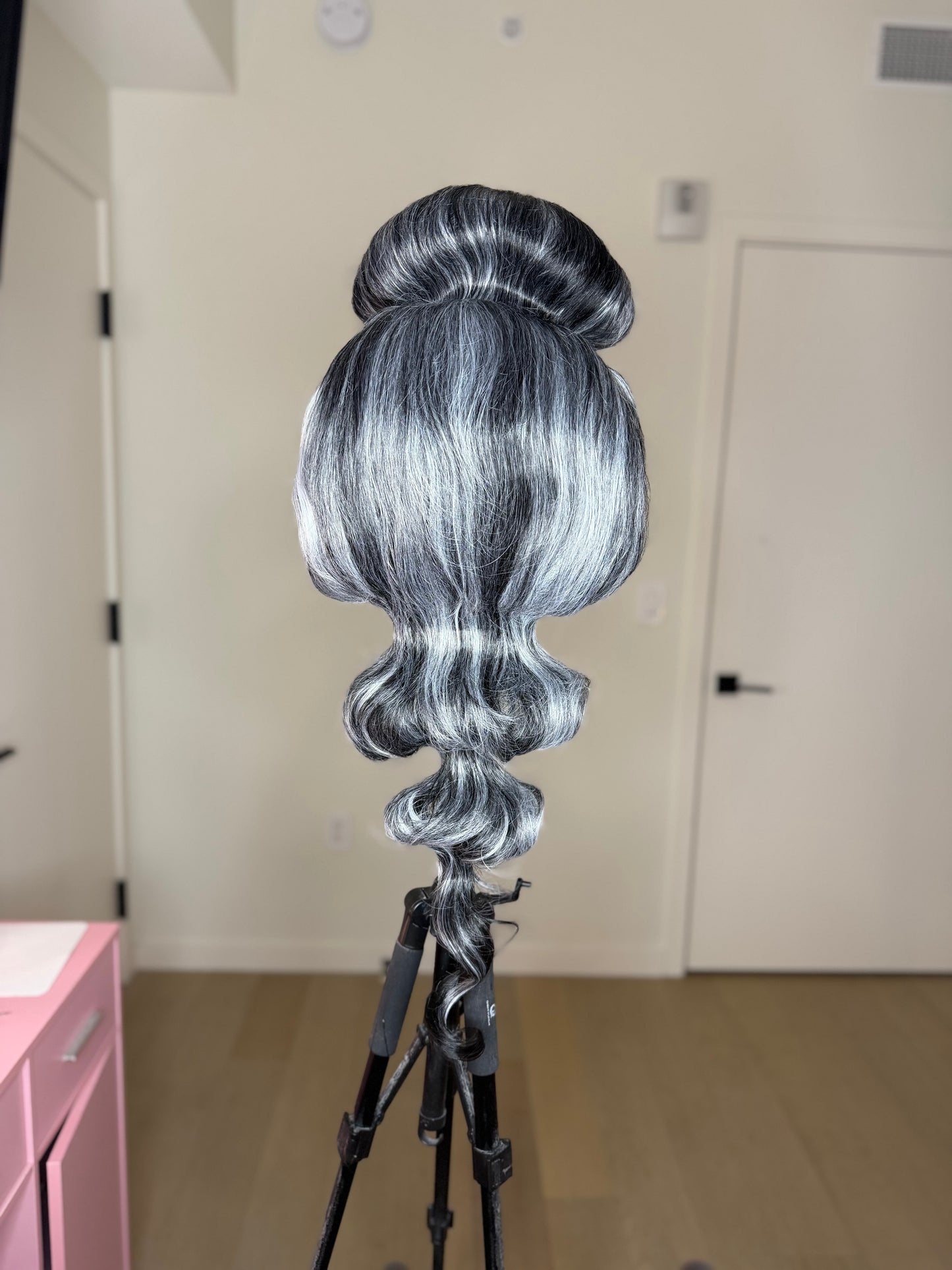 Oreo Swril Sculpted Pony