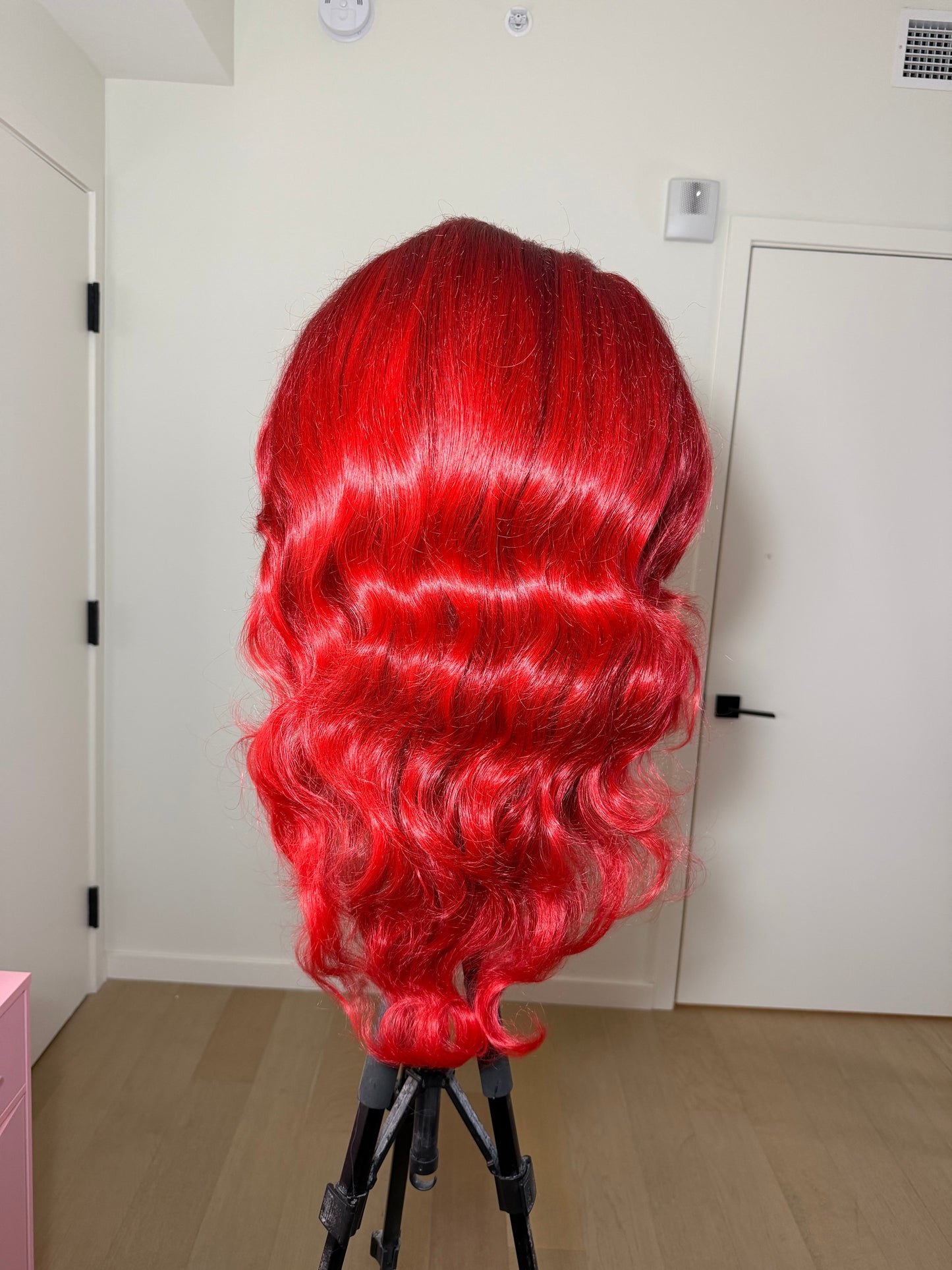 Candy Apple Bombshell 🍎