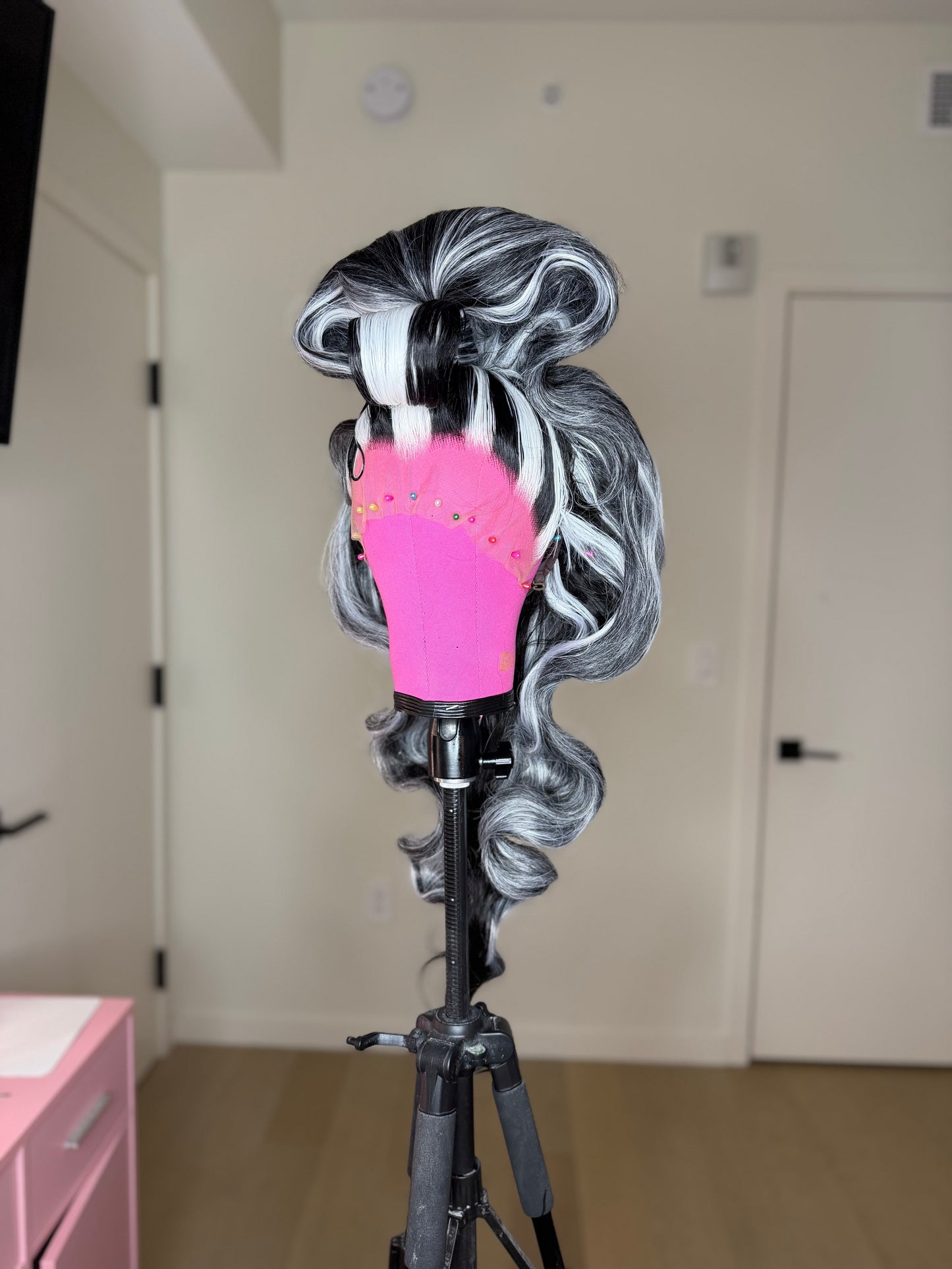 Oreo Swril Sculpted Pony