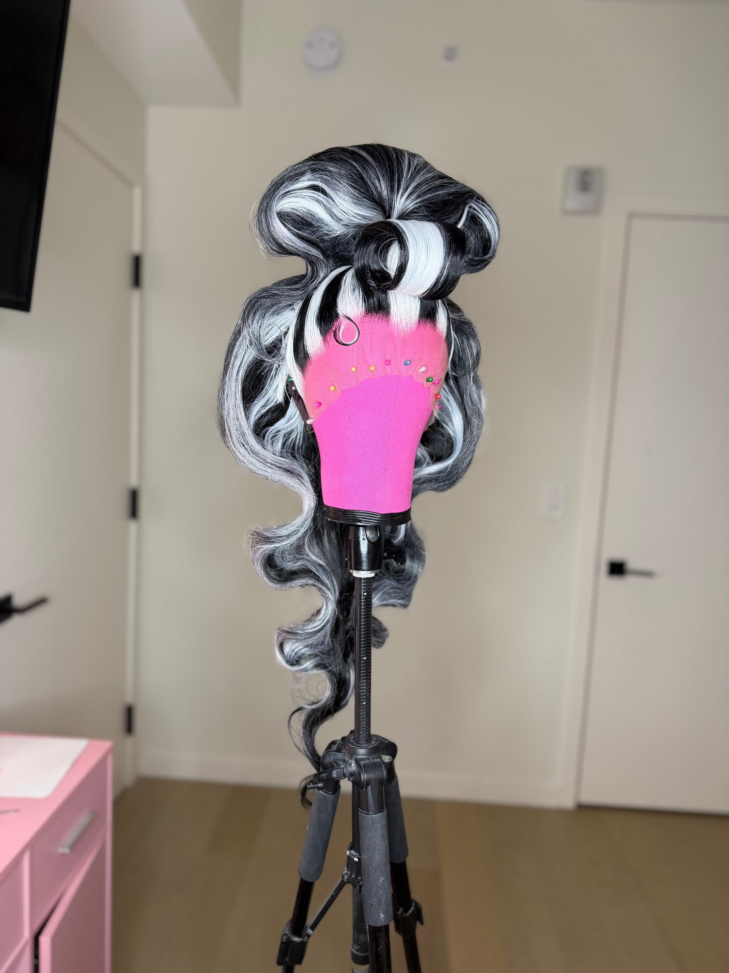 Oreo Swril Sculpted Pony