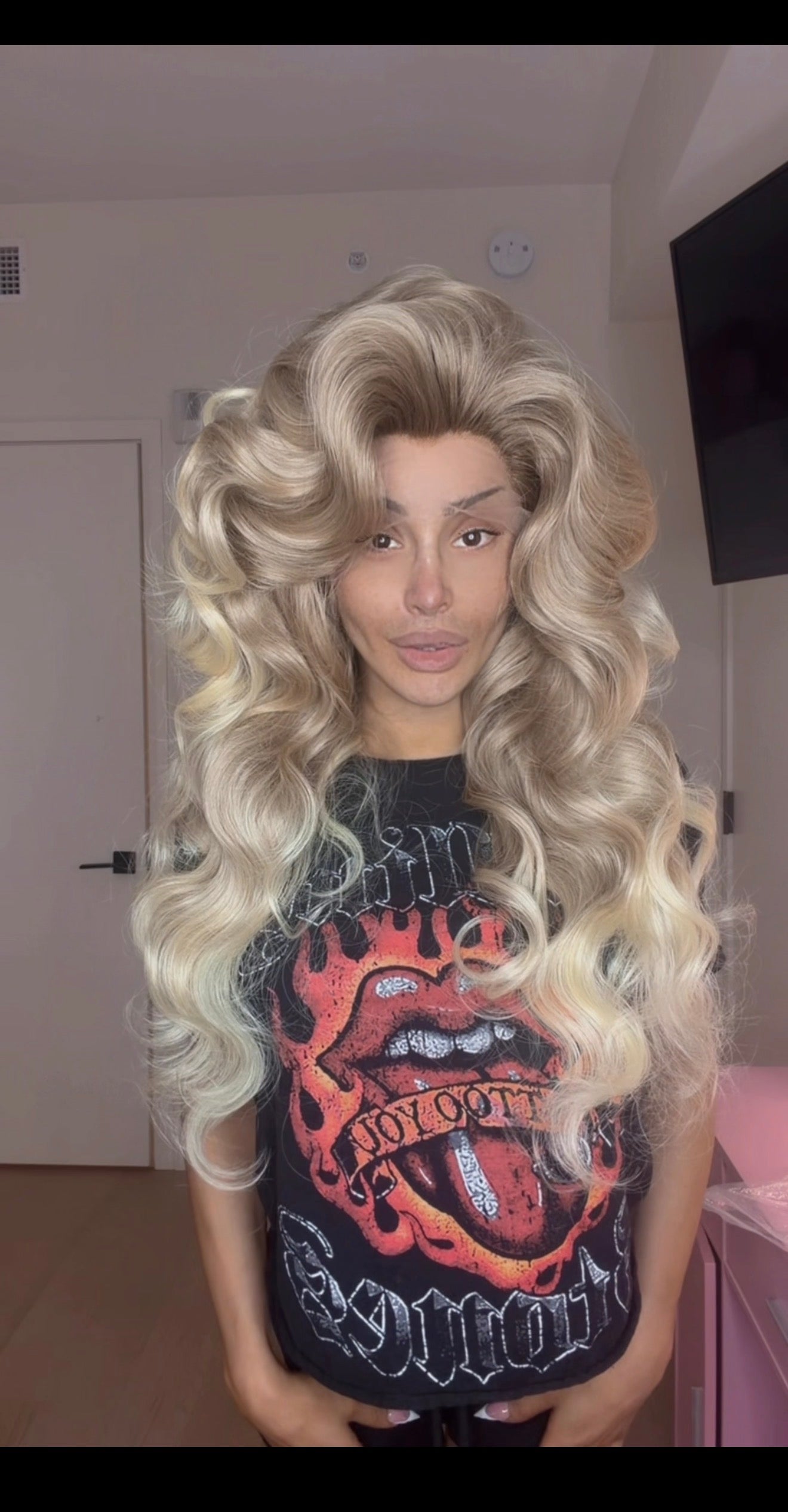 Beyoncé Doll Perm Tease