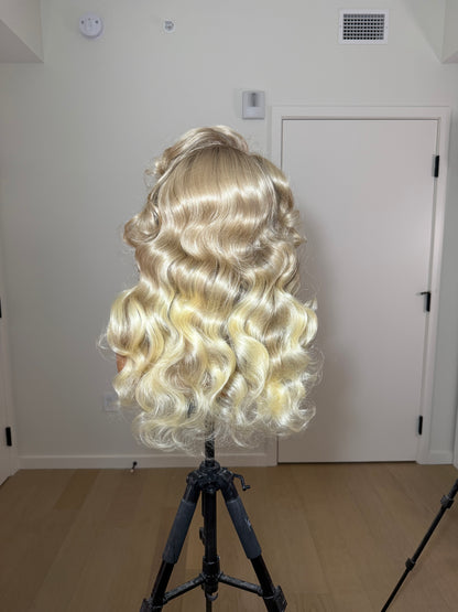 Queen Bee (Top Tease)