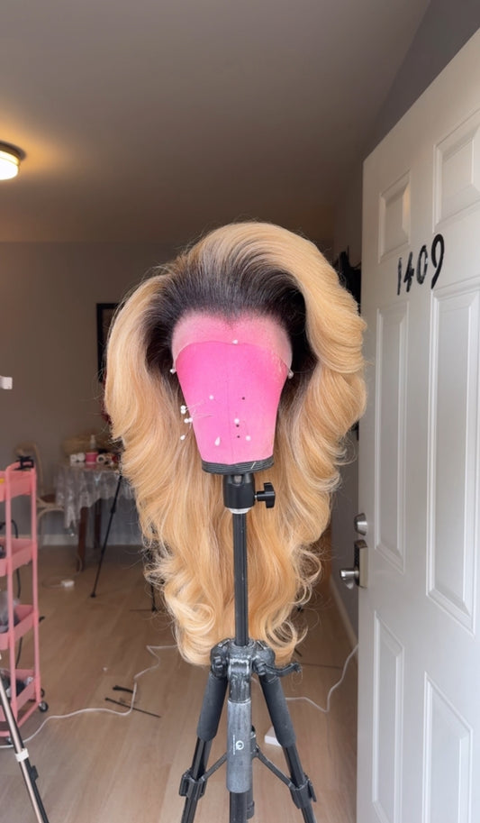 Rooted Honey Bombshell