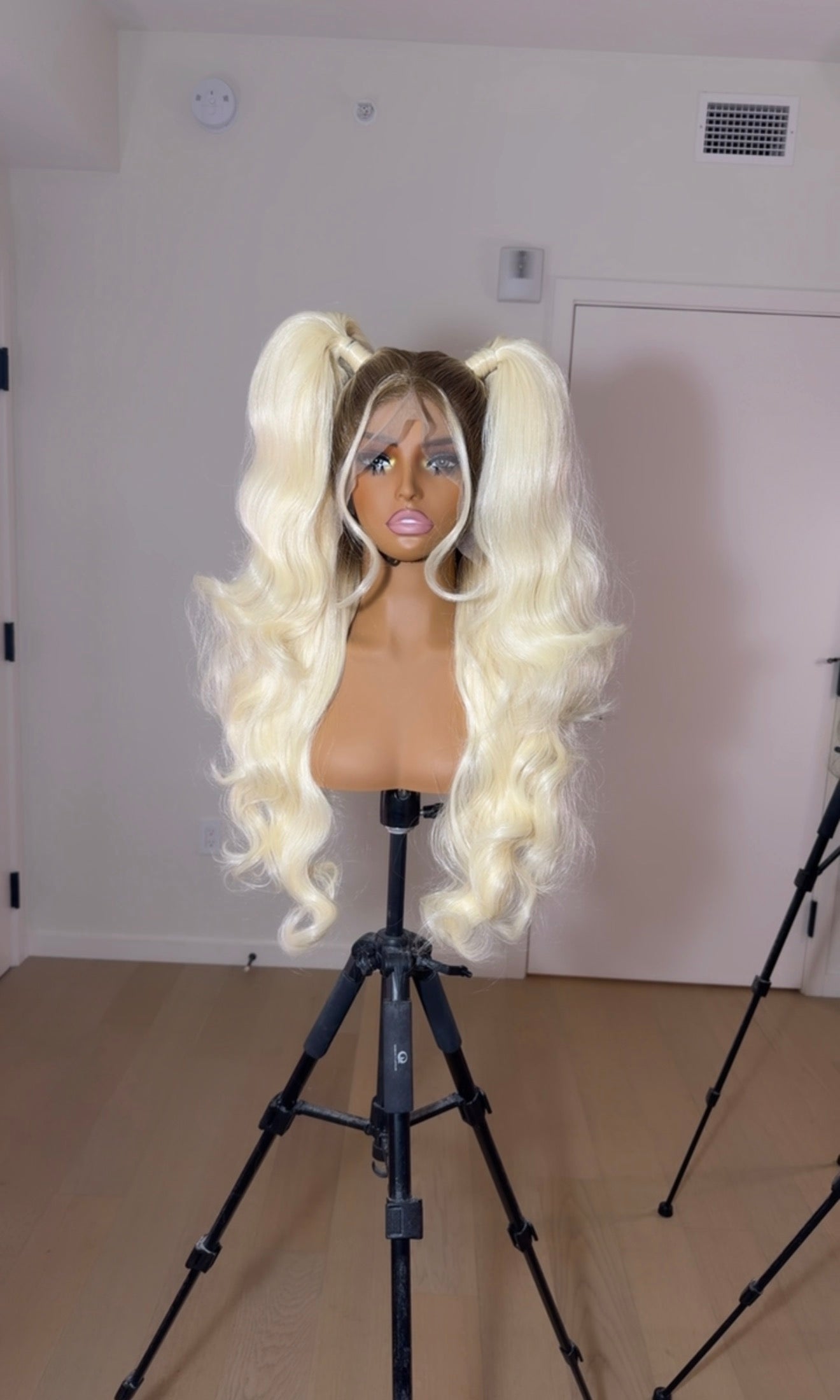 Rooted Bombshell Pigtails